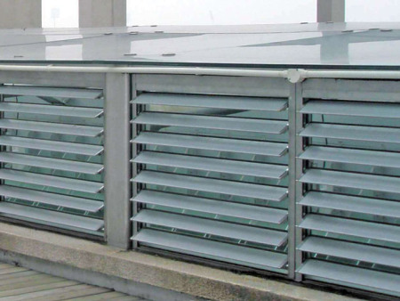 鋁(lü)合金百(bai)葉窗